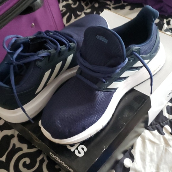 Adidas - Picture 2 of 5